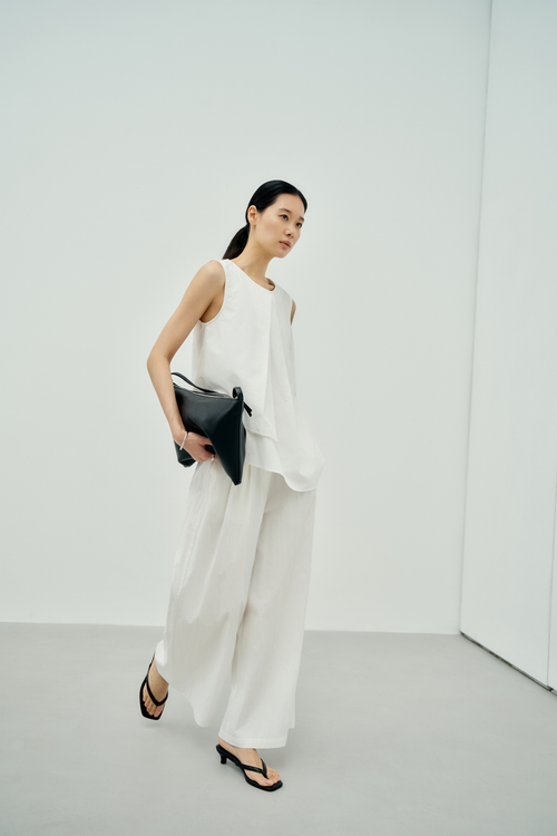 color:IVORY
