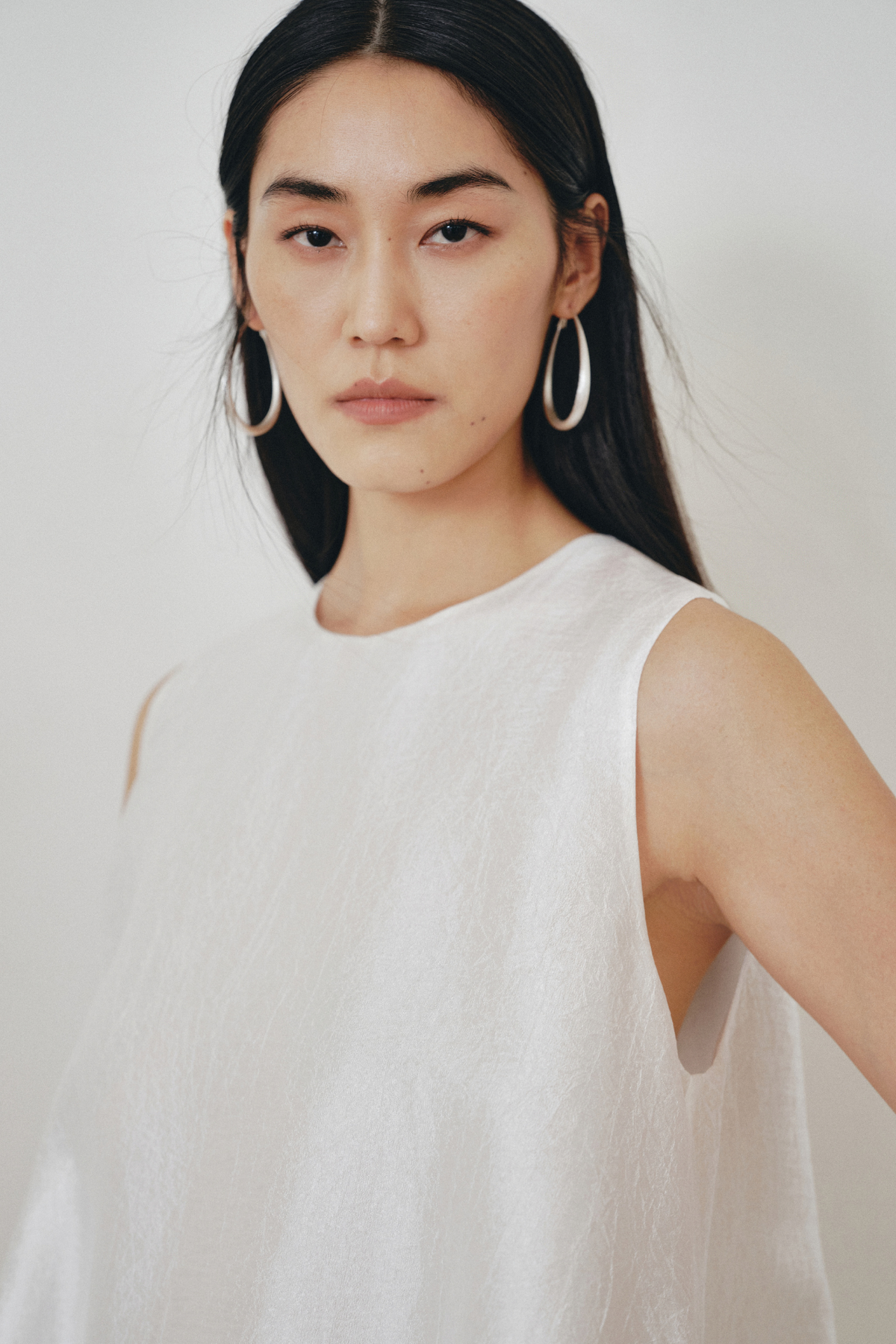 color:IVORY
