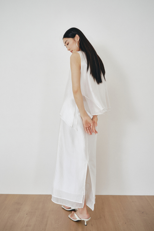 color:IVORY