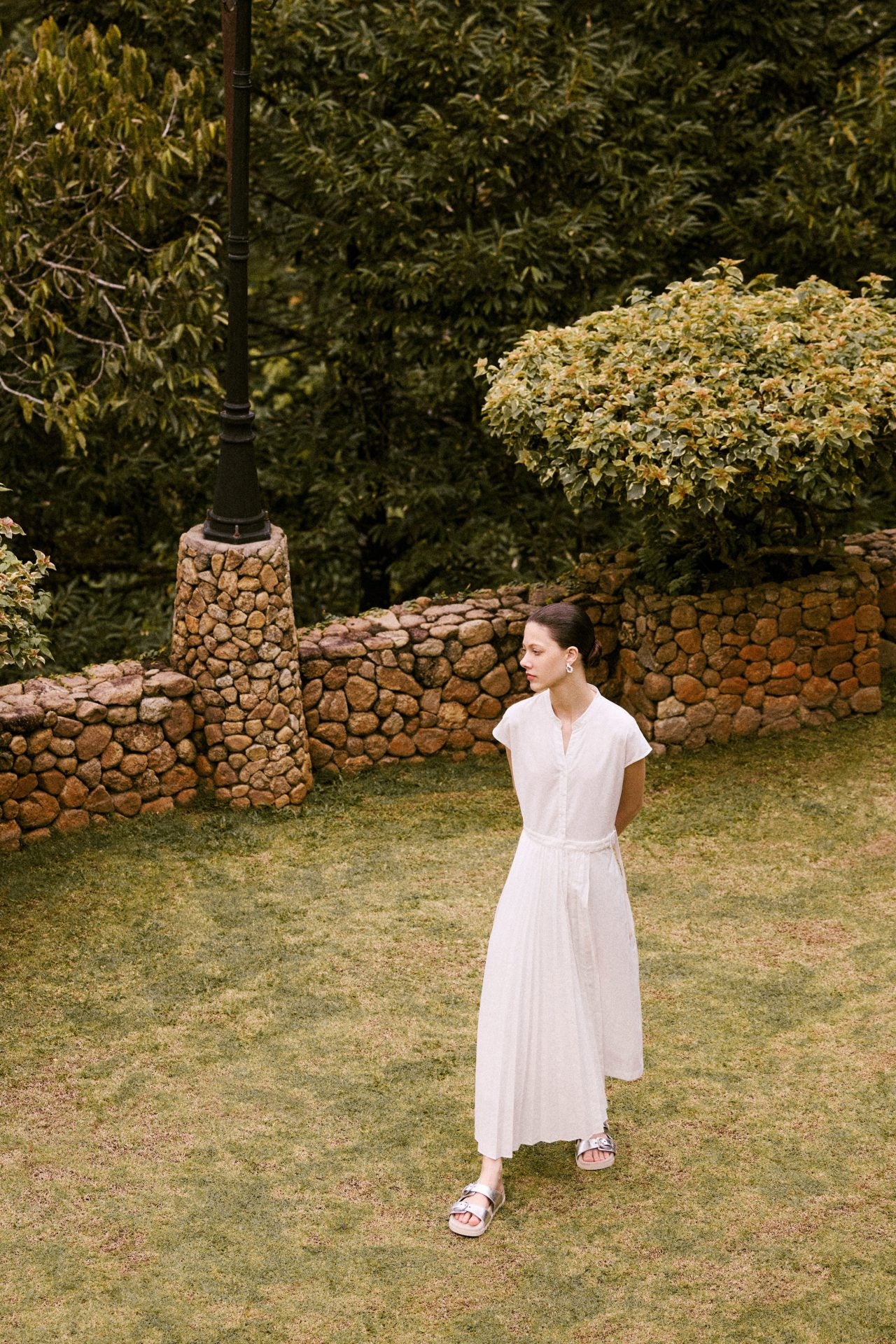 color:IVORY