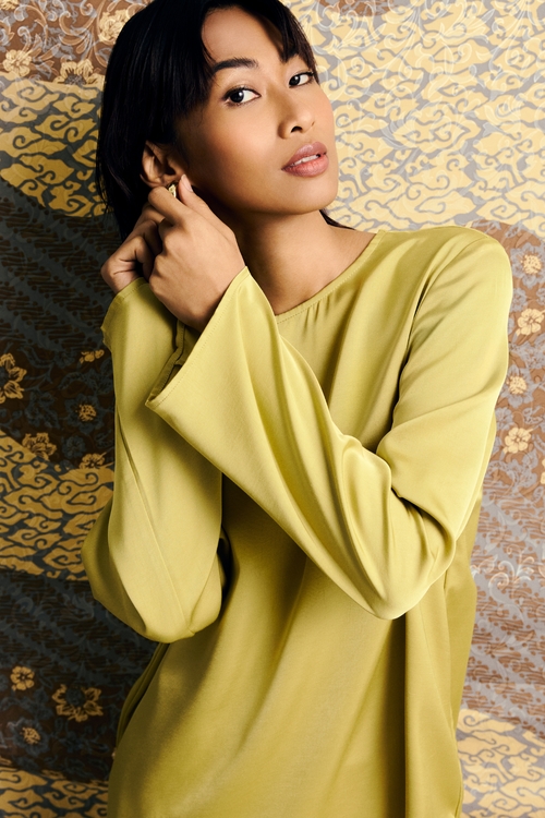 color:LIME YELLOW