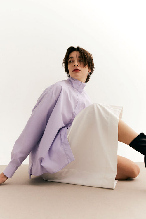 color:LAVENDER
