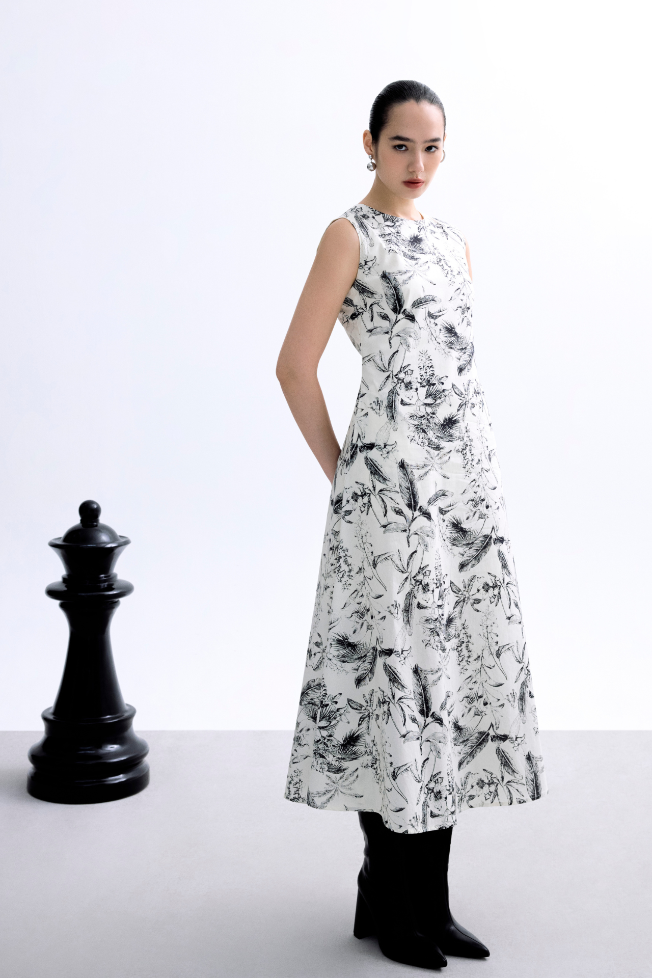 color:BLACK FLORAL