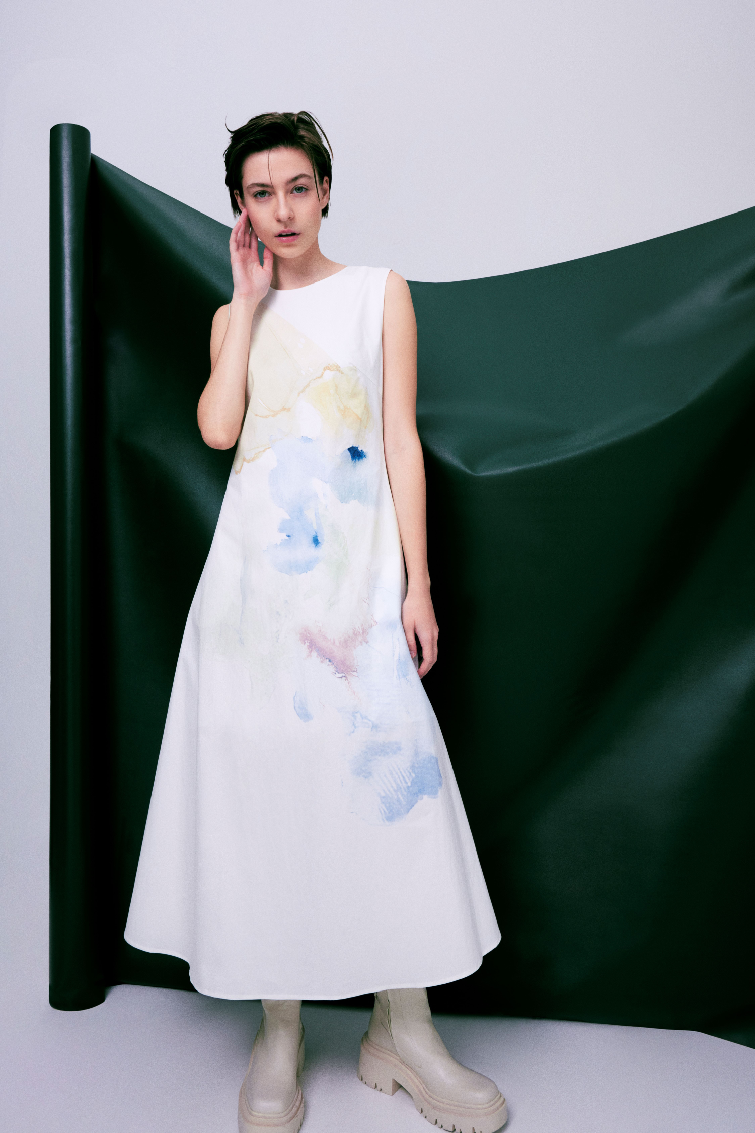 color:IVORY
