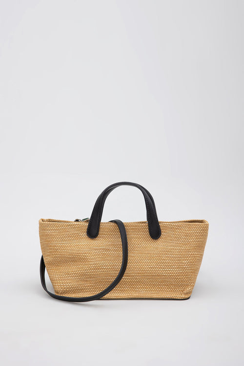 color:BEIGE