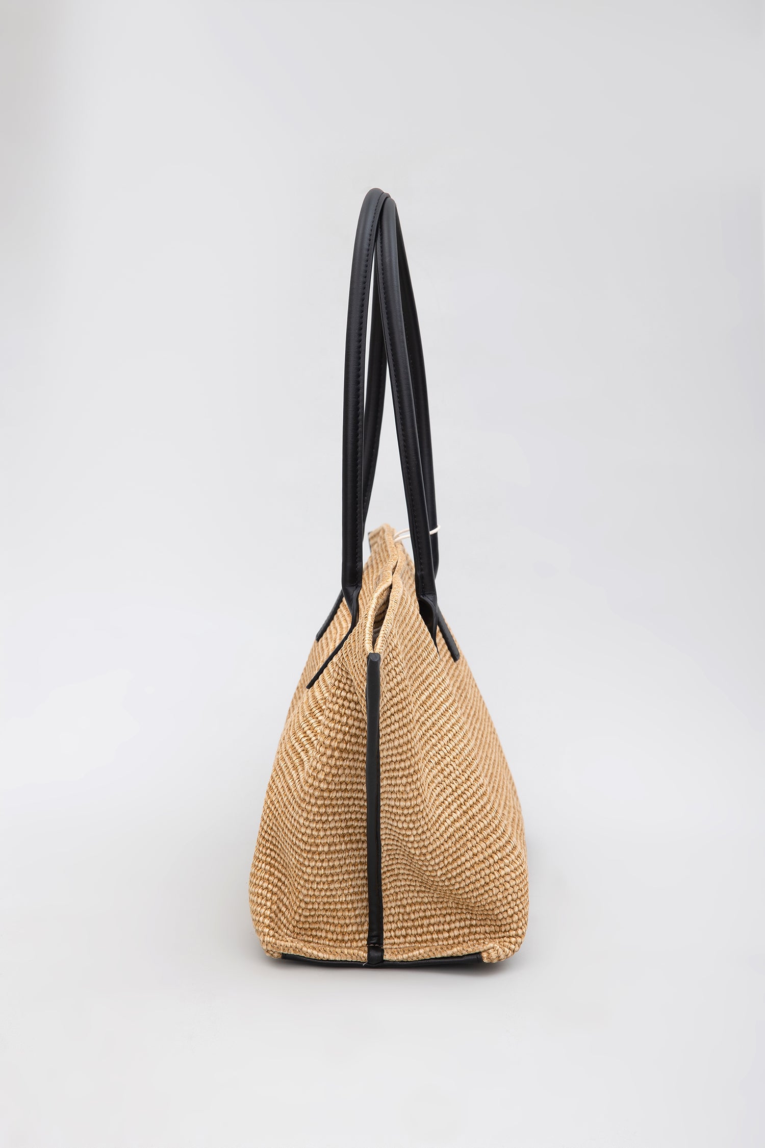 color:BEIGE
