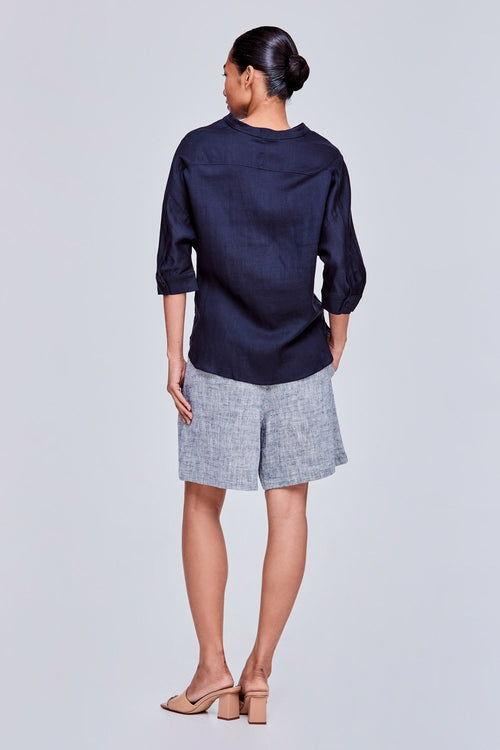 color:NAVY