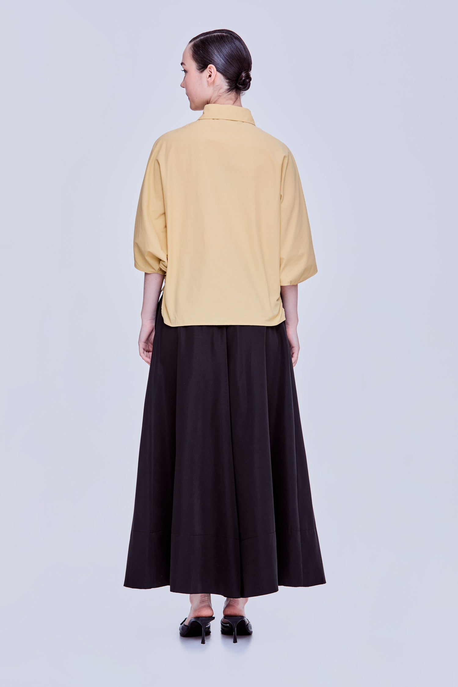 color:MELLOW