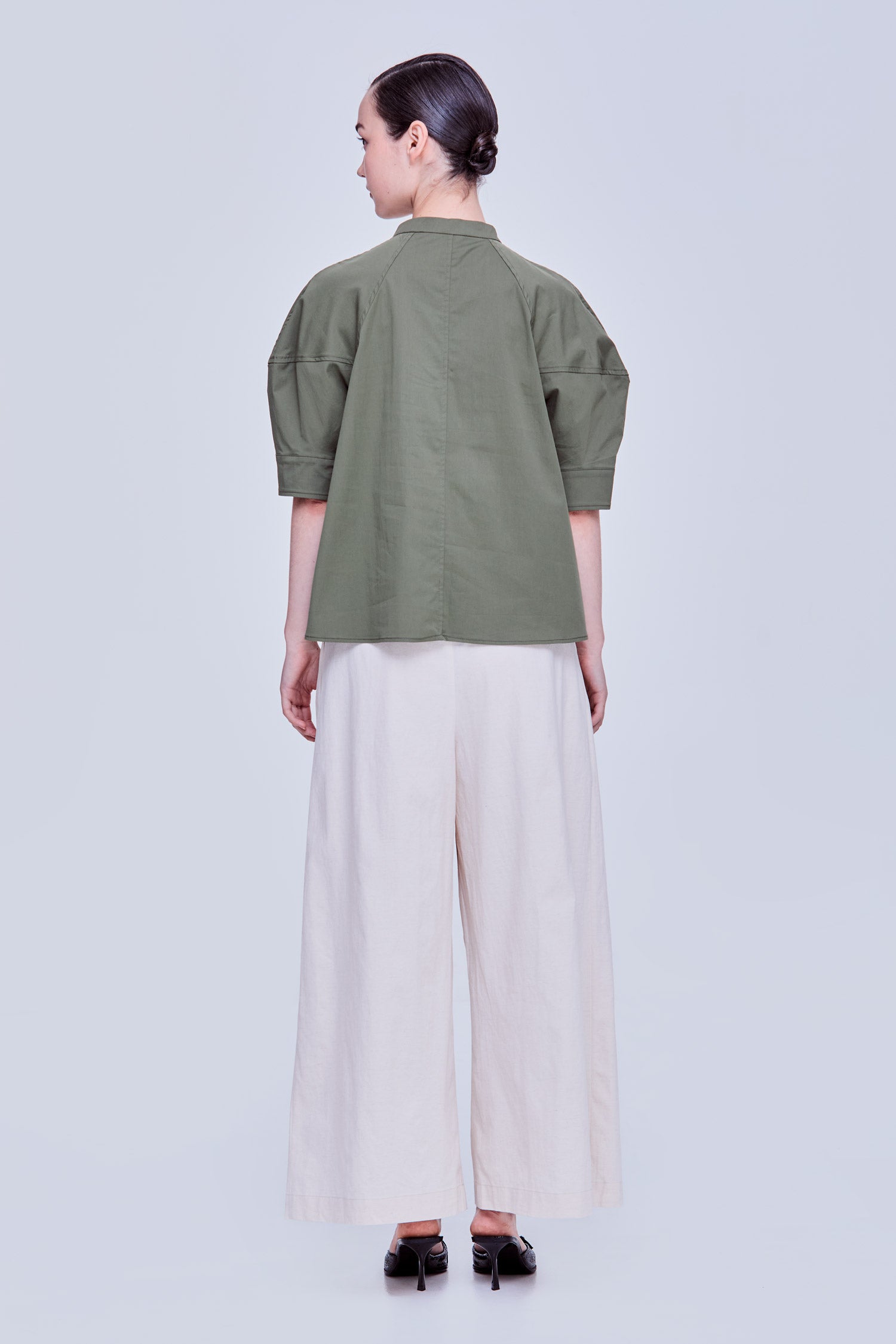 color:ARMY GREEN
