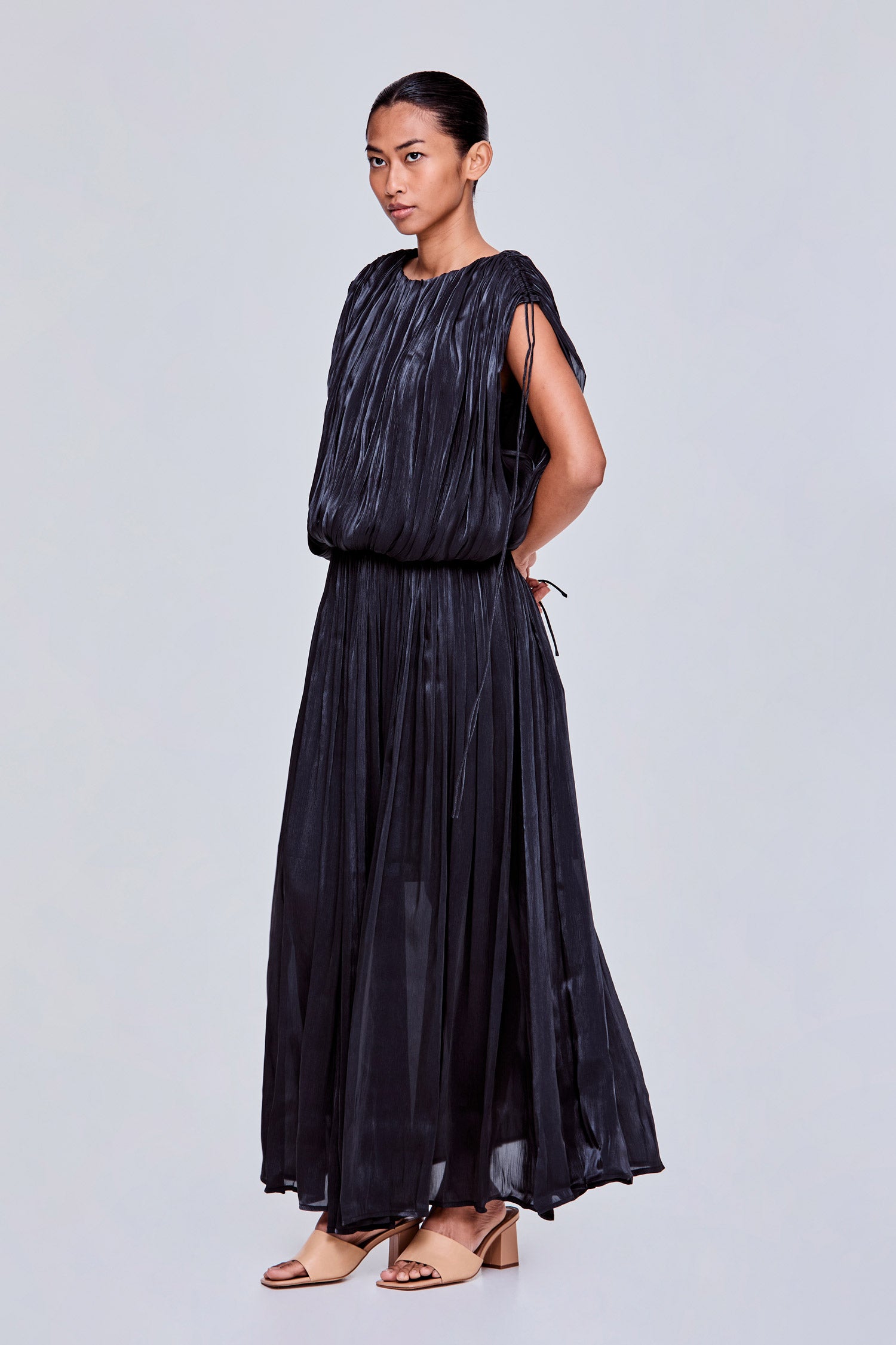 color:NOIR