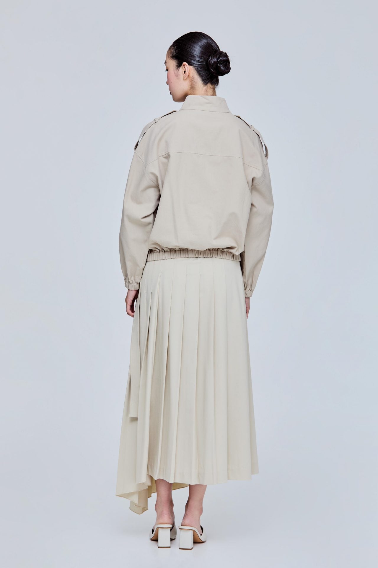 color:TAUPE