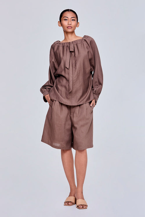 color:DARK BROWN