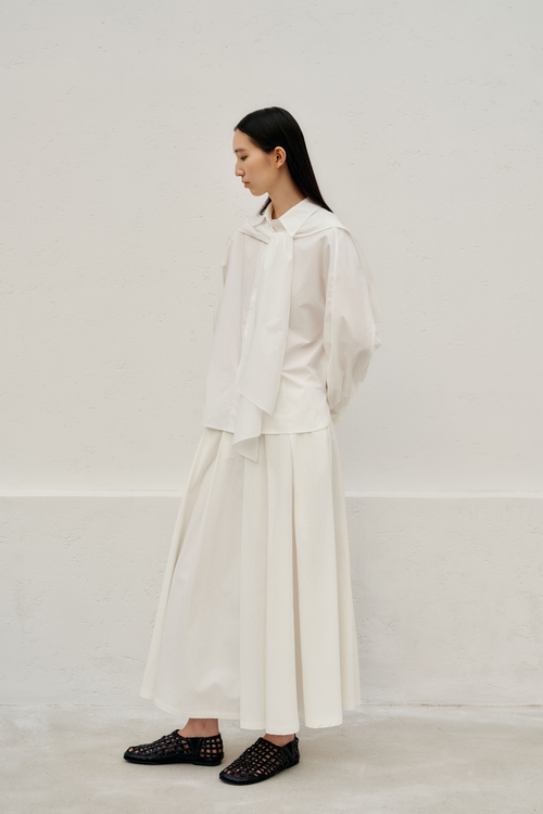 color:IVORY