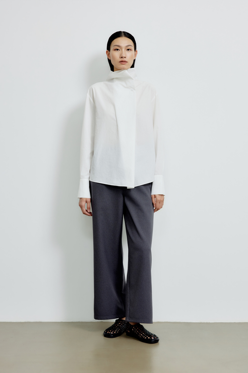color:IVORY