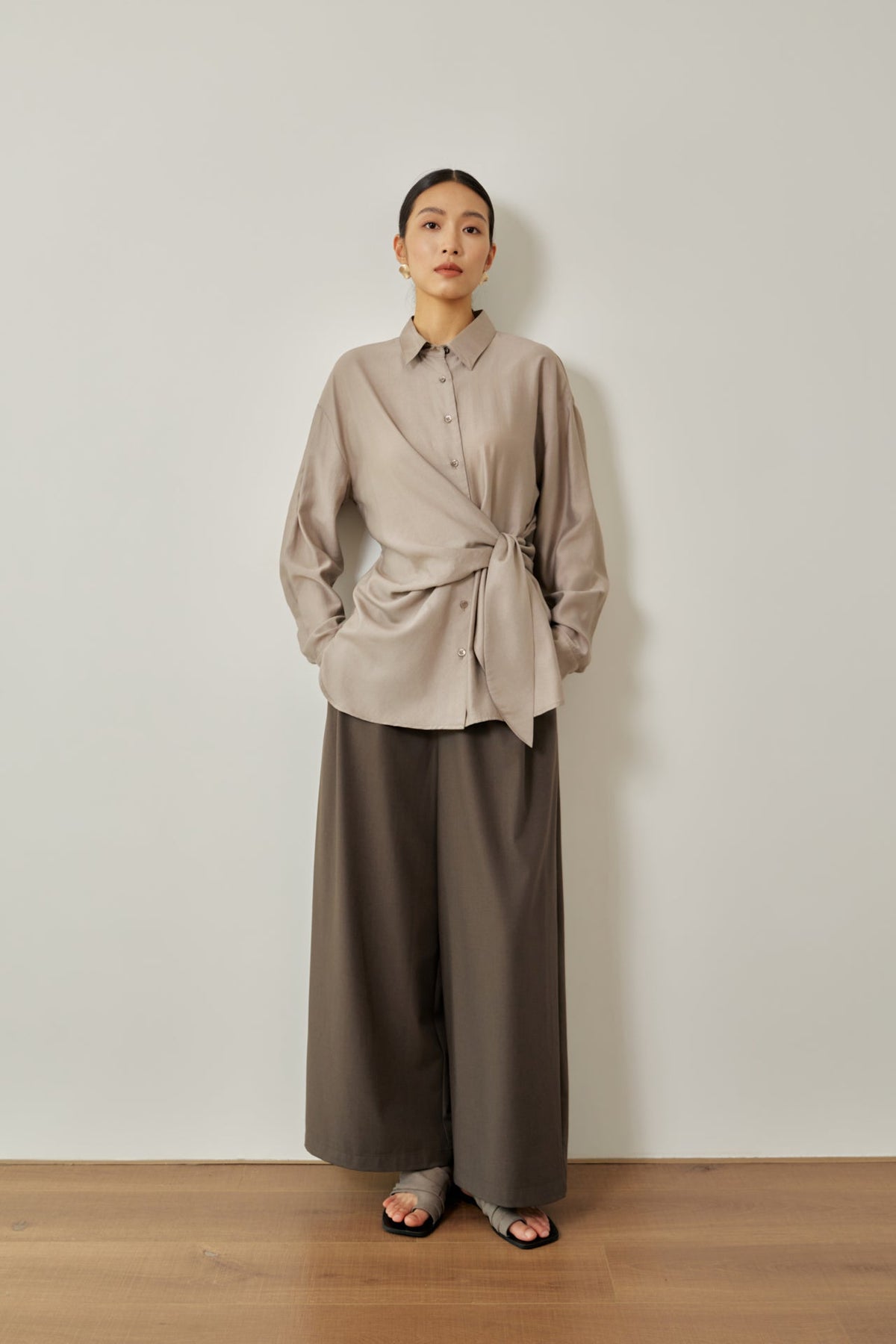 color:TAUPE