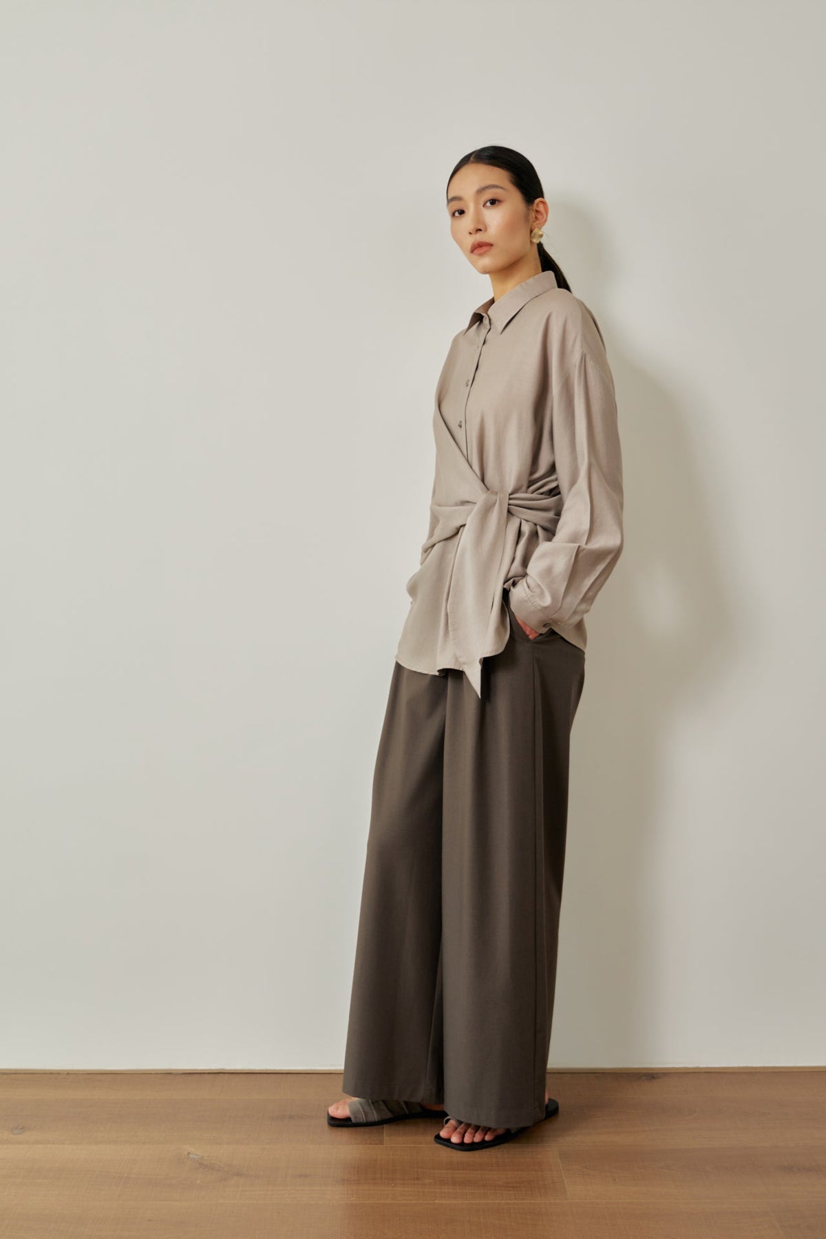 color:TAUPE