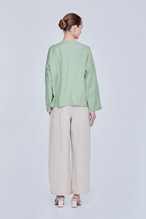 color:LIGHT GREEN