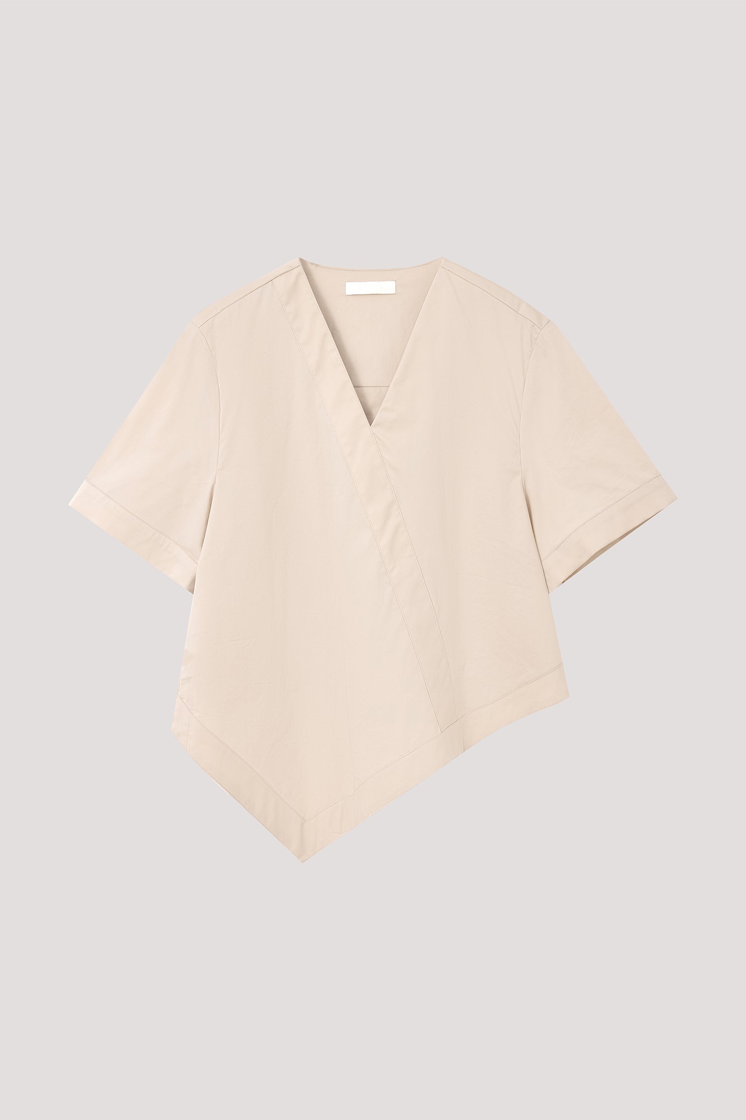 color:BEIGE