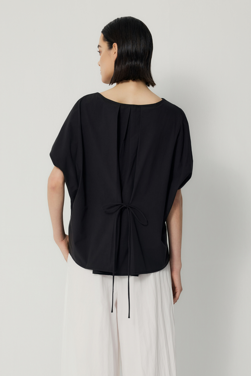 color:NOIR