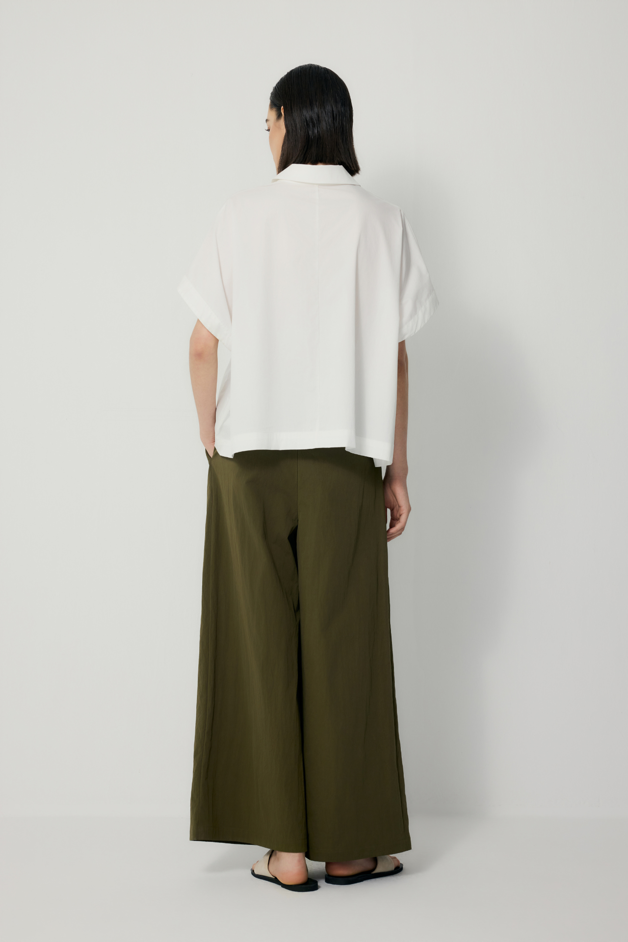 color:IVORY