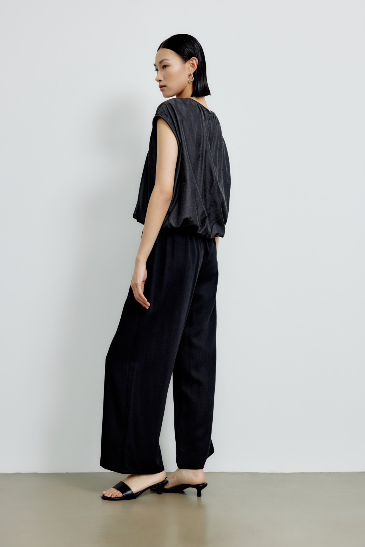 color:DENIM BLACK