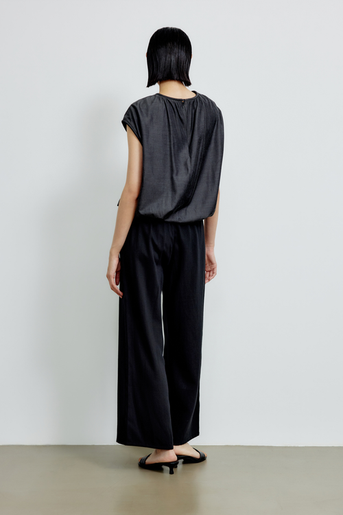 color:DENIM BLACK