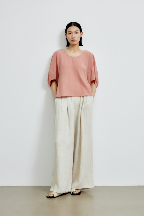 color:BLUSH