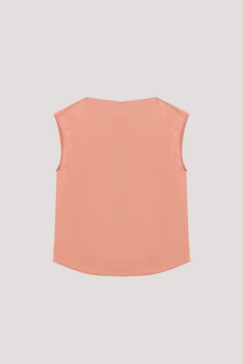 color:BLUSH