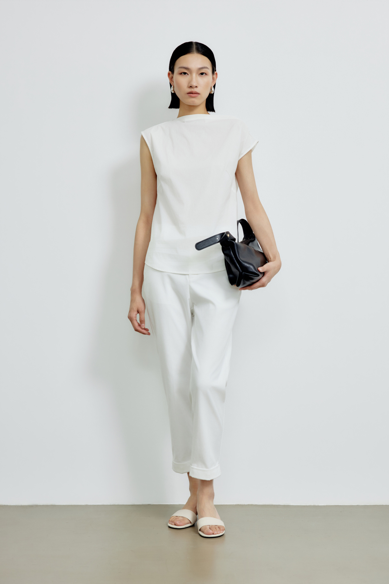 color:IVORY