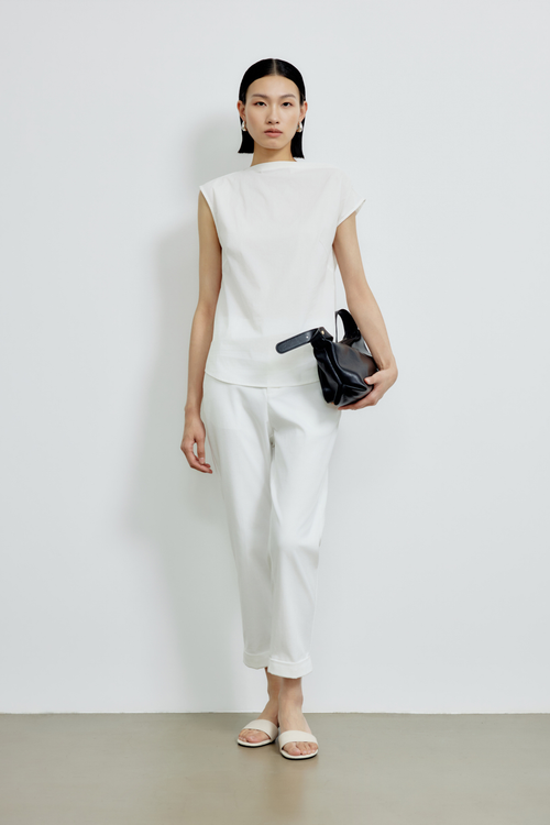 color:IVORY