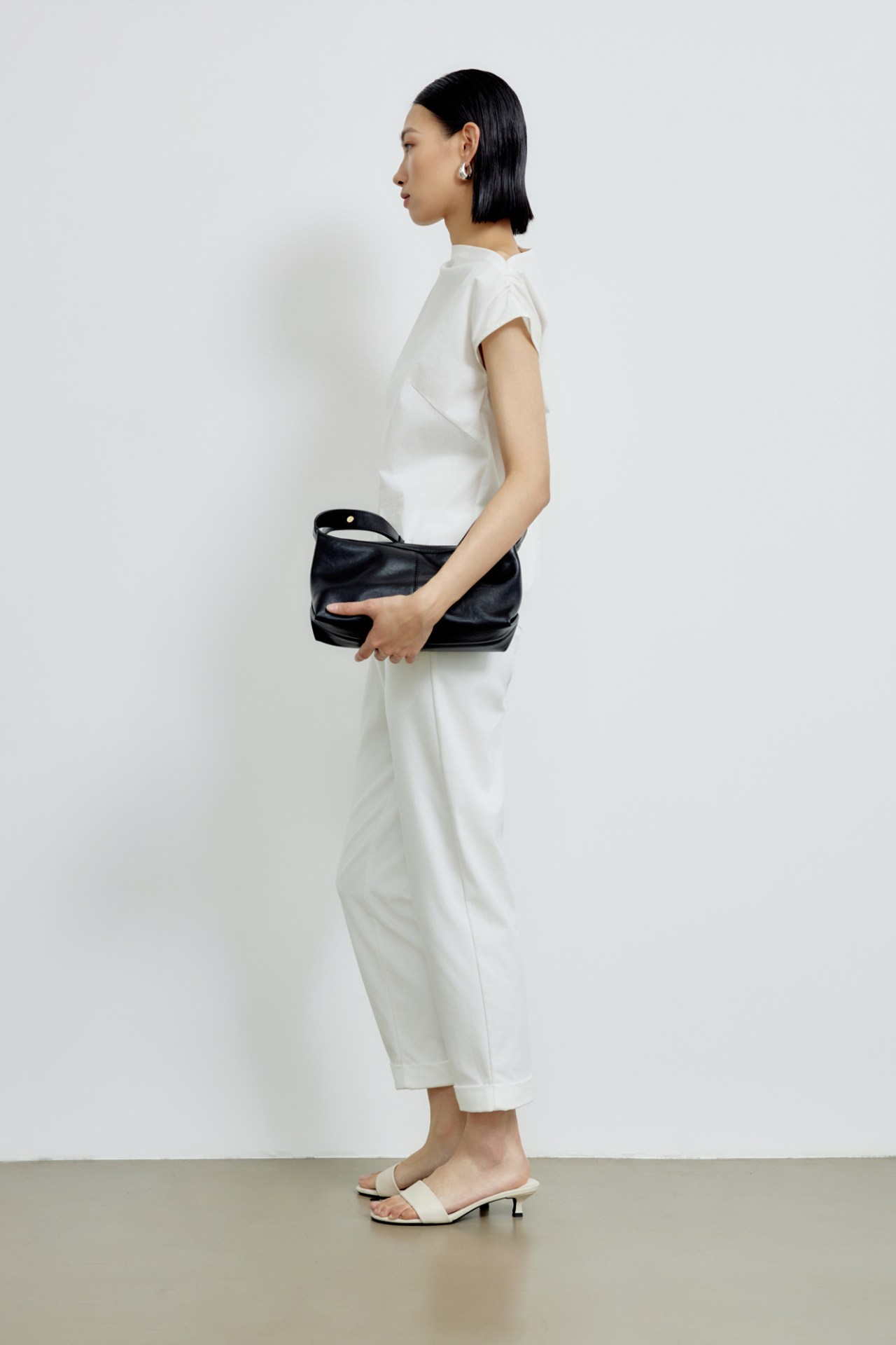color:IVORY