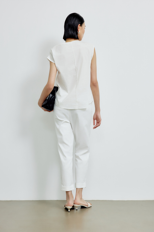 color:IVORY