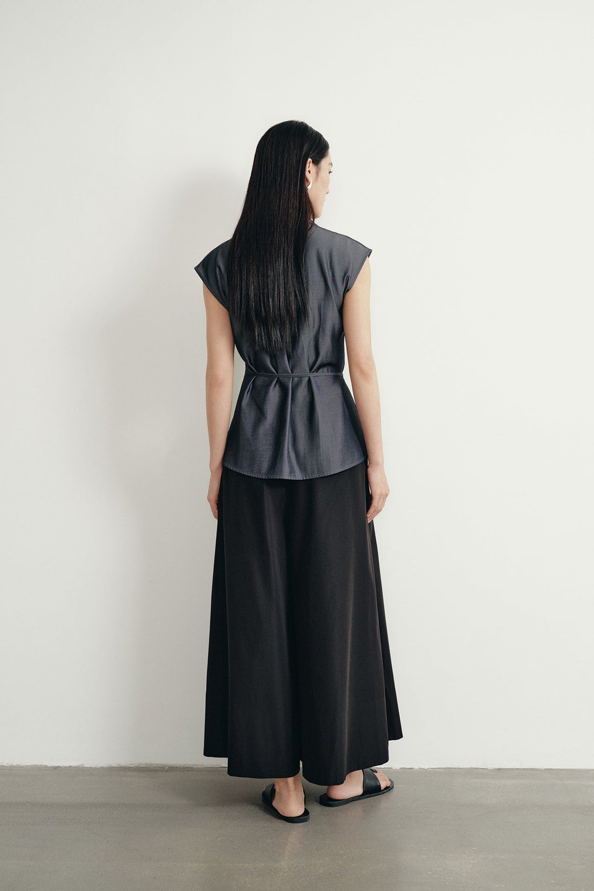 color:DENIM BLACK