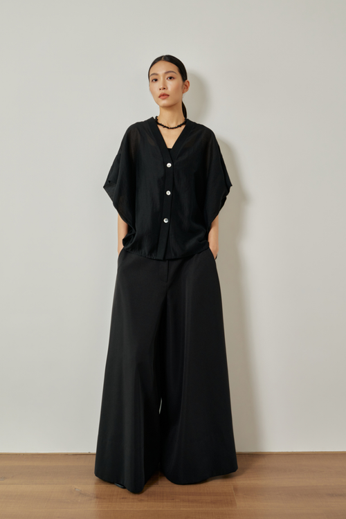 color:NOIR