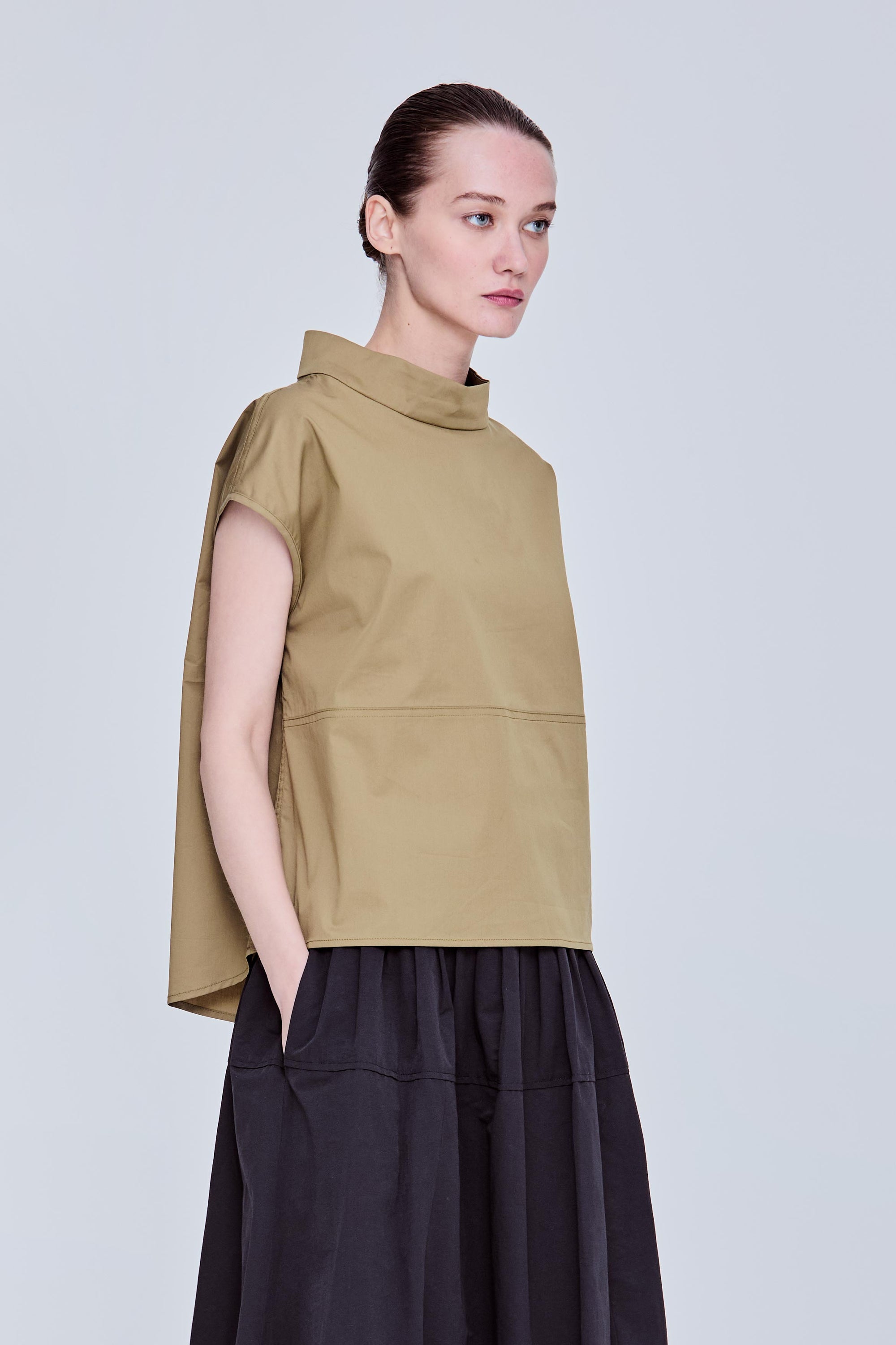 color:DUSTY OLIVE