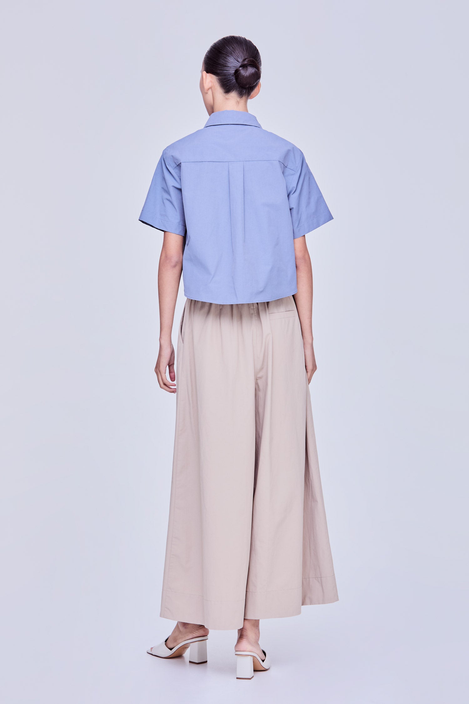 color:STONE BLUE