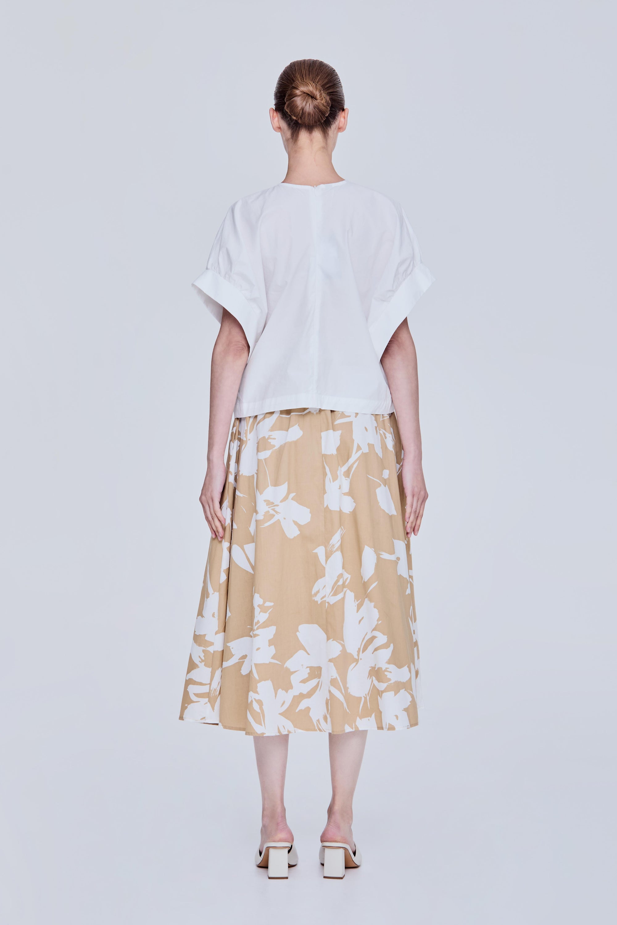 color:IVORY