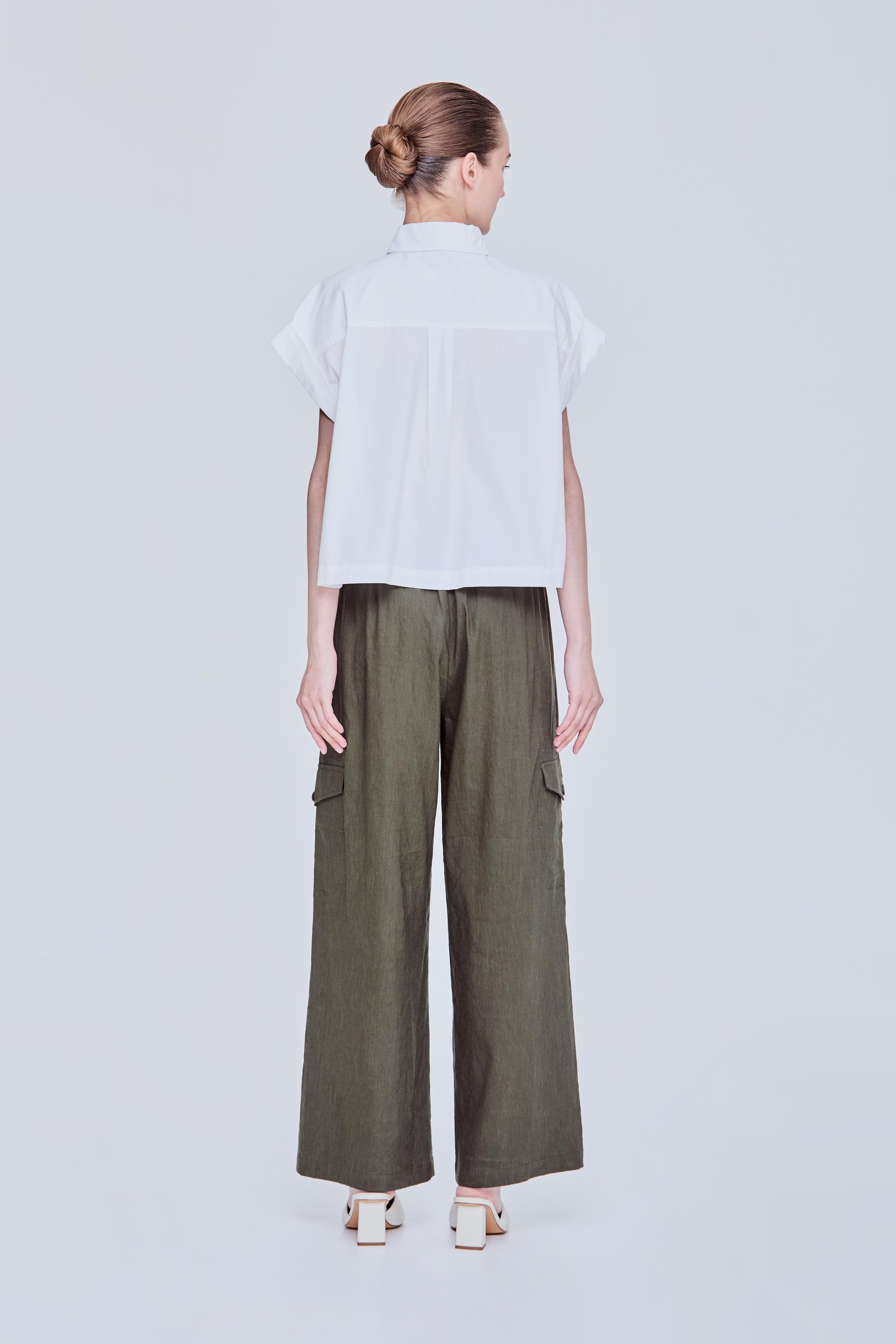 color:IVORY