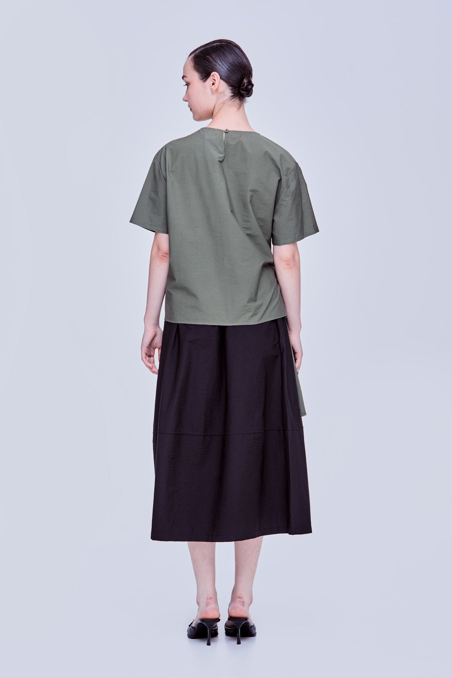 color:ARMY GREEN