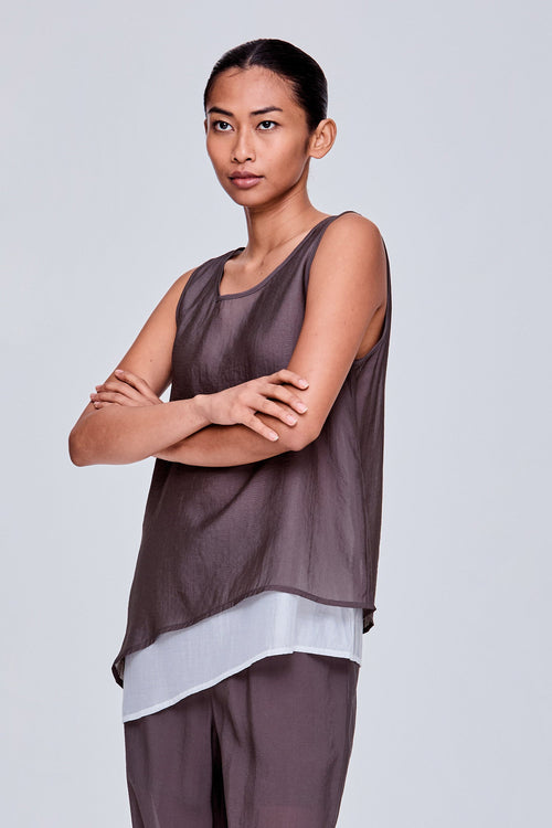 color:DARK BROWN