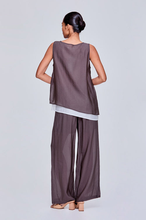 color:DARK BROWN