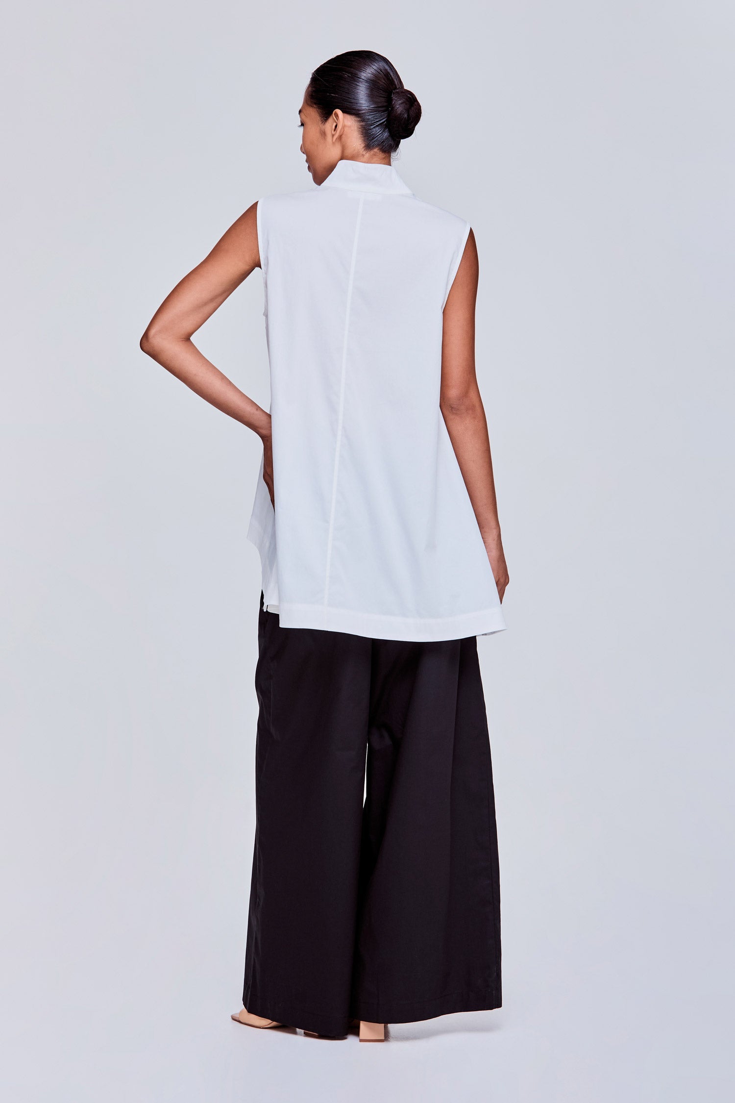 color:IVORY