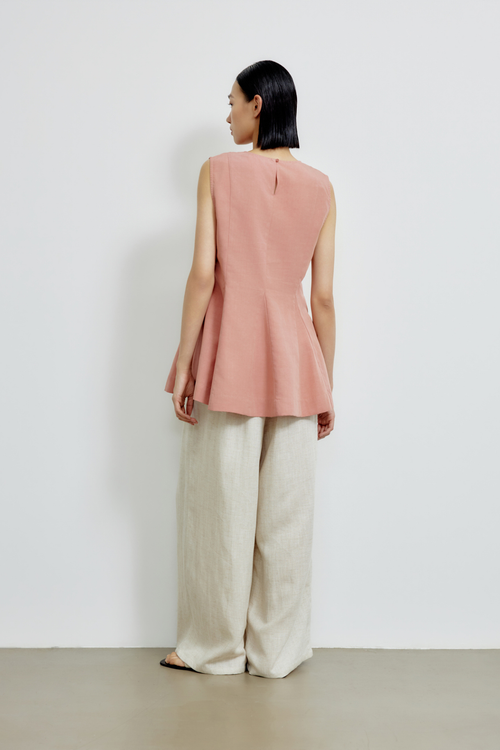 color:BLUSH