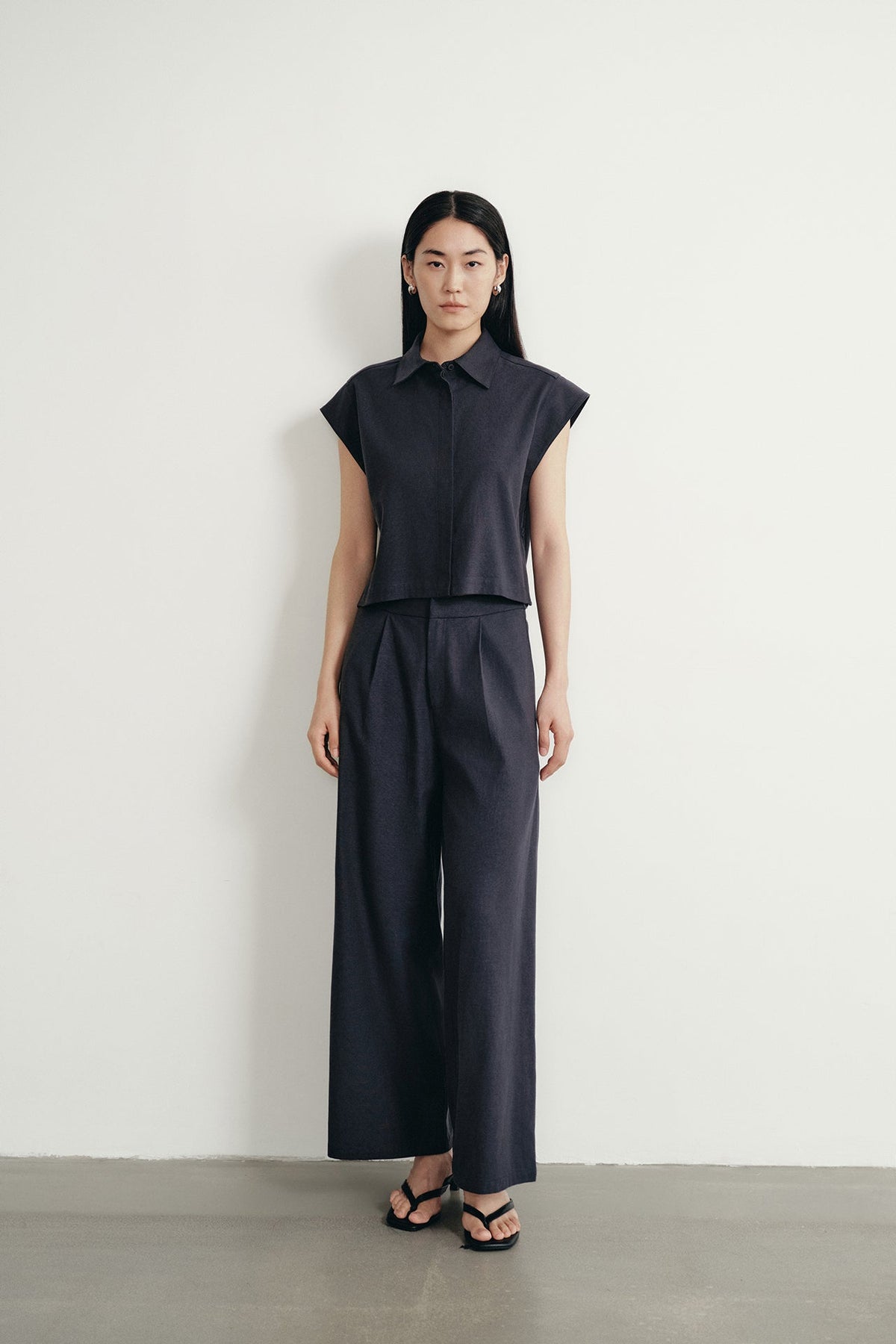 color:NAVY
