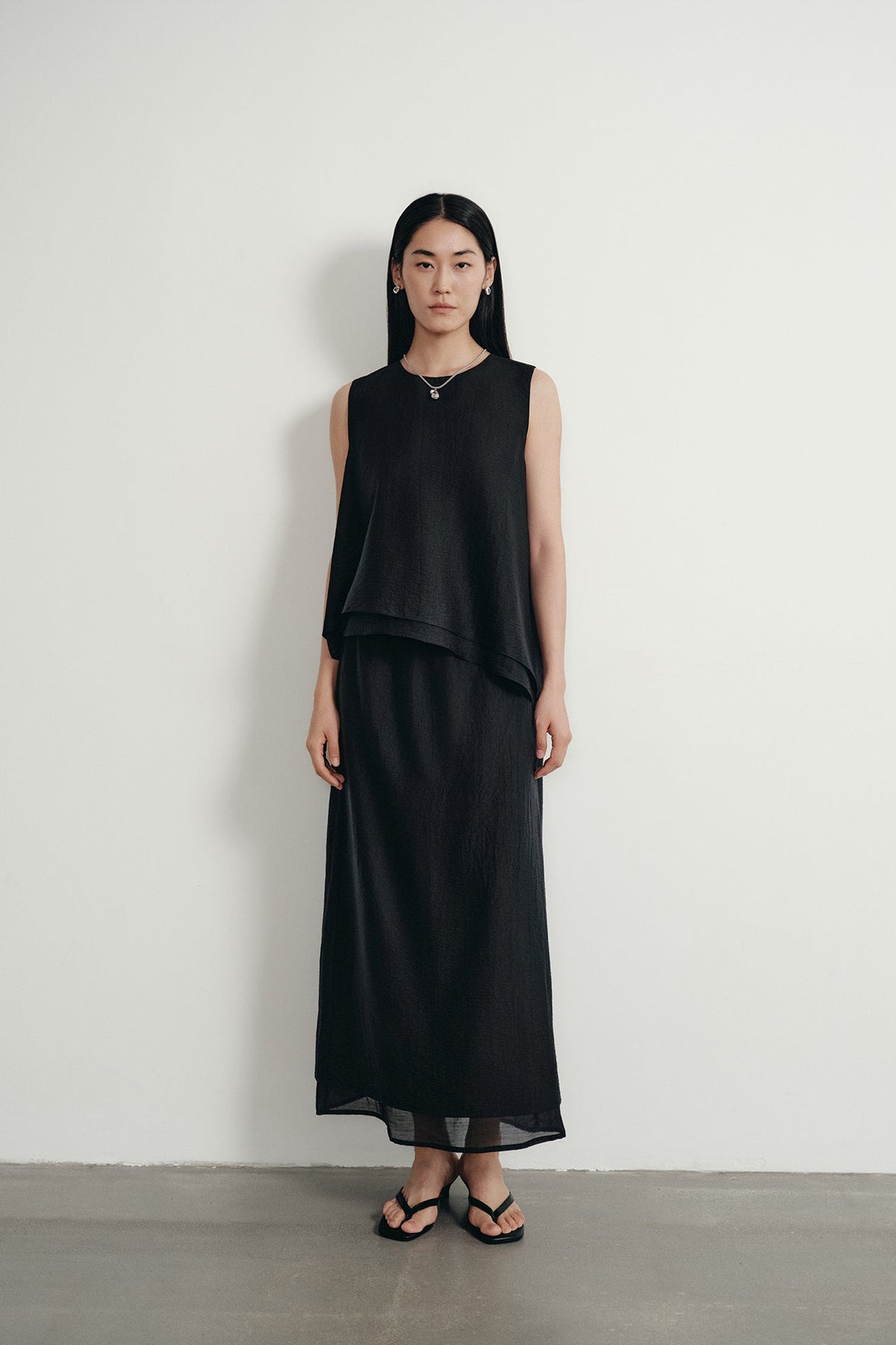 color:NOIR