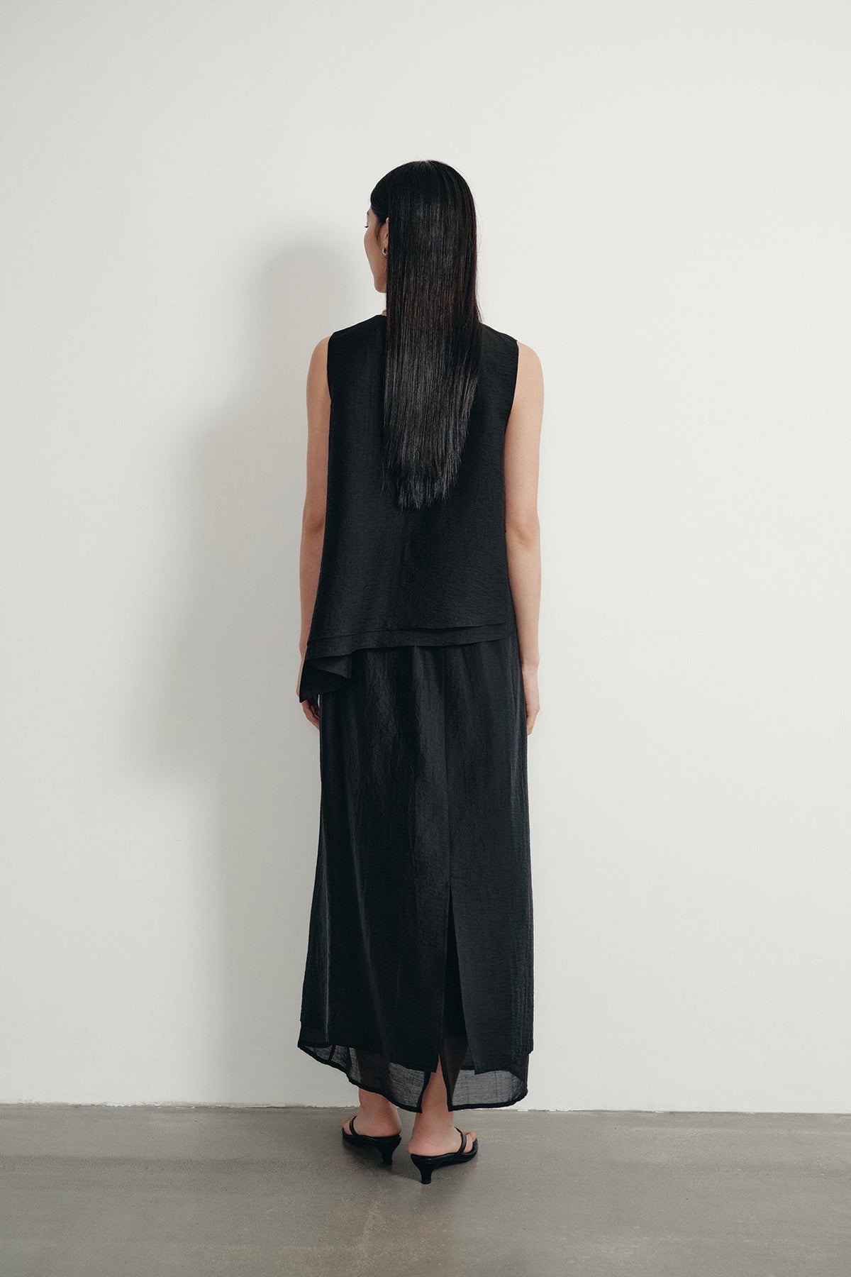 color:NOIR