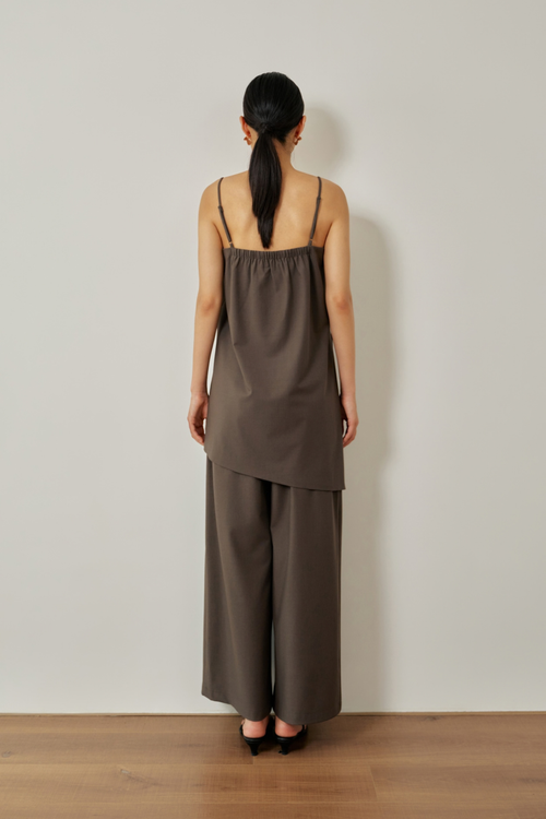color:DARK BROWN