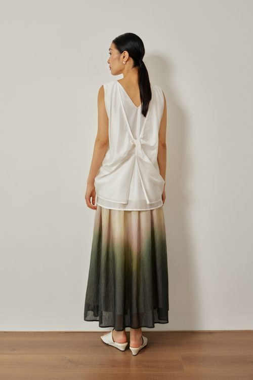 color:IVORY