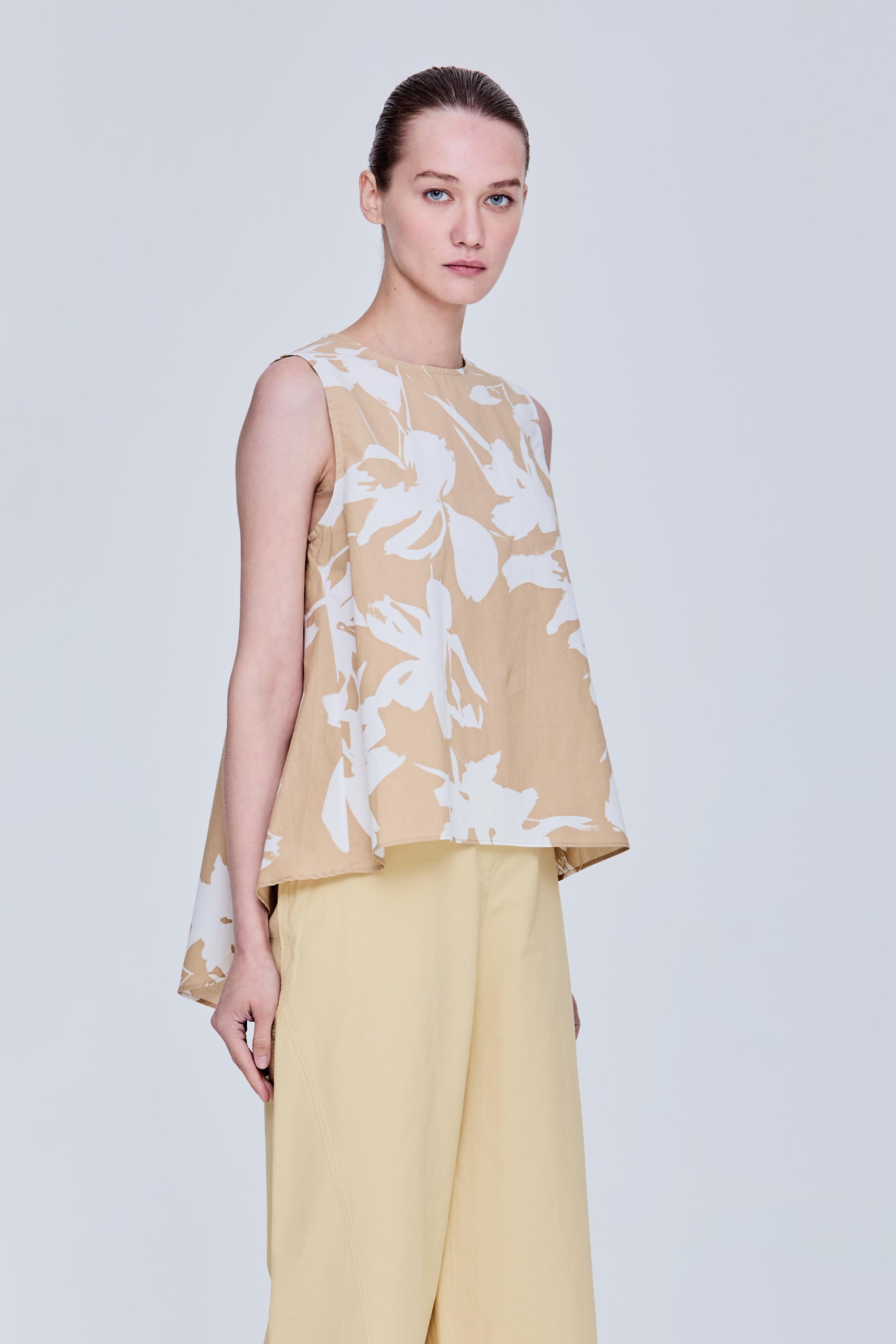 color:KHAKI FLORAL