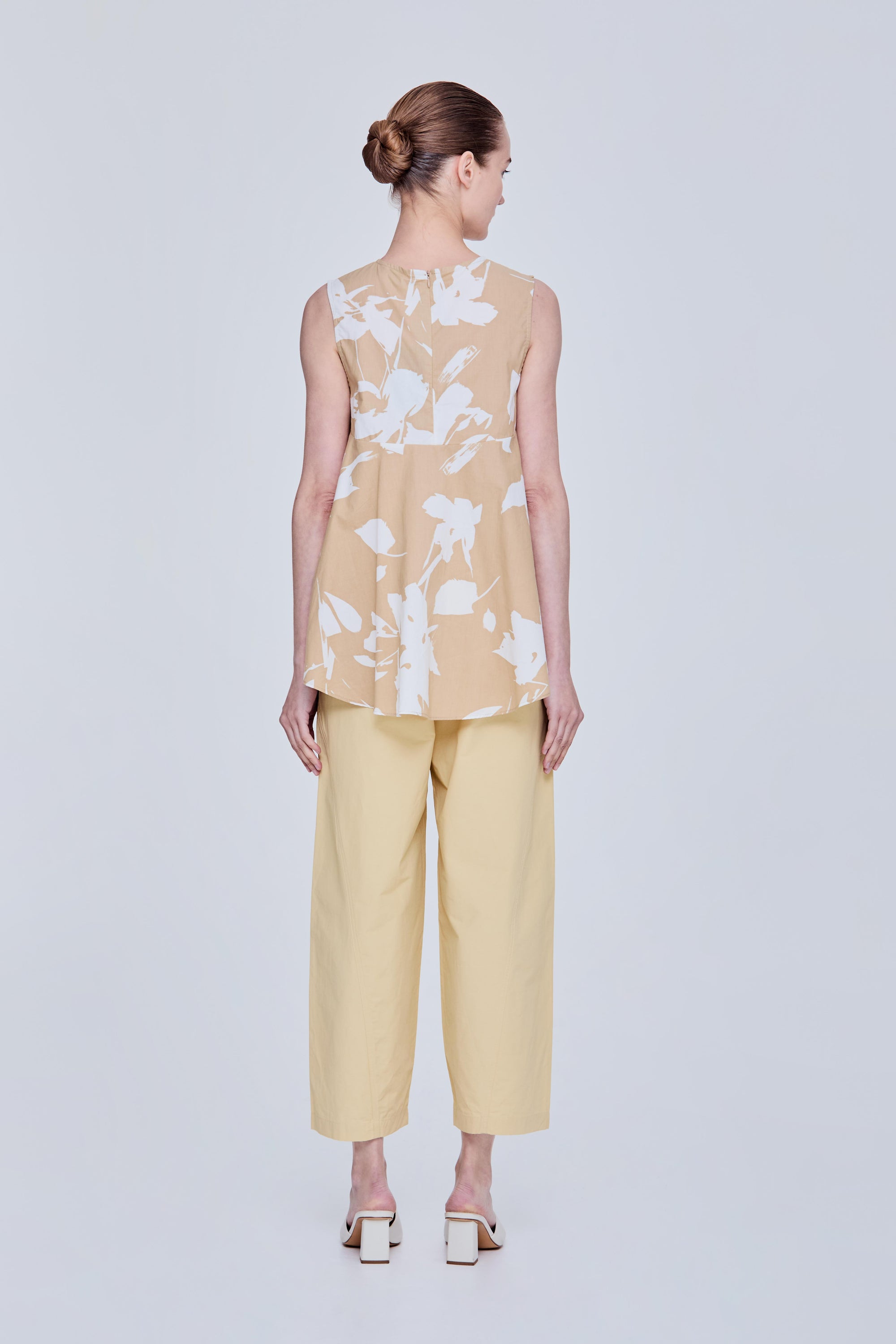 color:KHAKI FLORAL